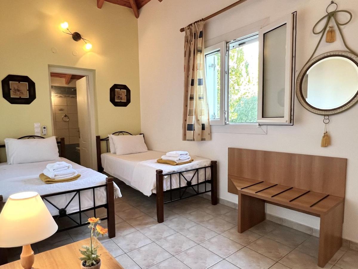 Villa Neptune Livathos  Ngoại thất bức ảnh