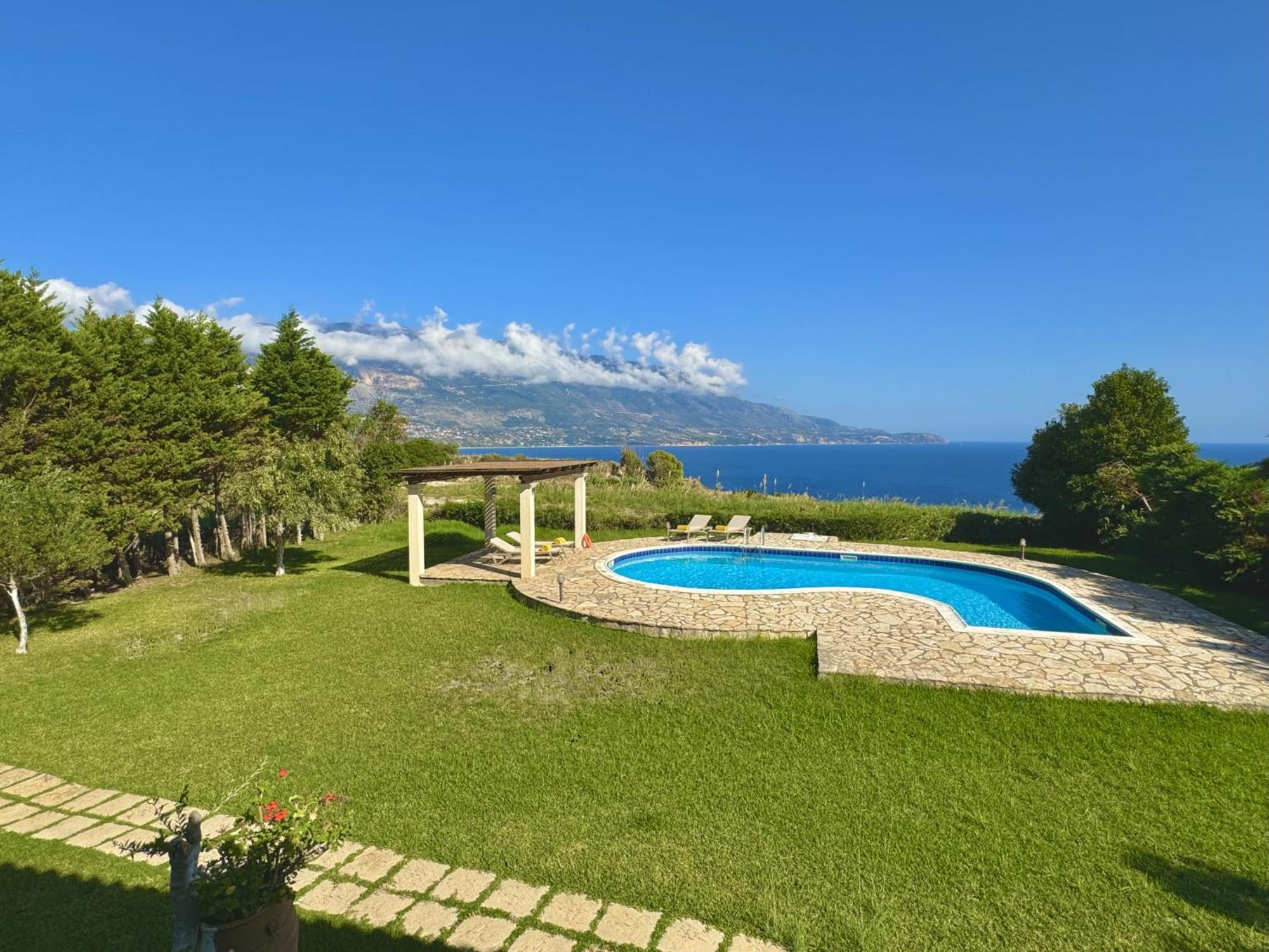 Villa Neptune Livathos  Ngoại thất bức ảnh
